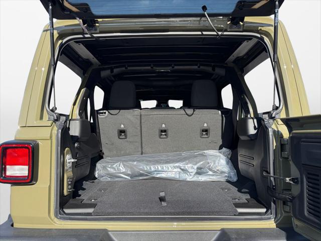 2025 Jeep Wrangler 4-Door Summit 4x4