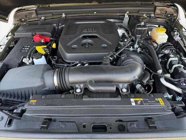 2025 Jeep Wrangler 4-Door Summit 4x4