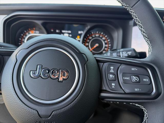 2025 Jeep Wrangler 4-Door Summit 4x4