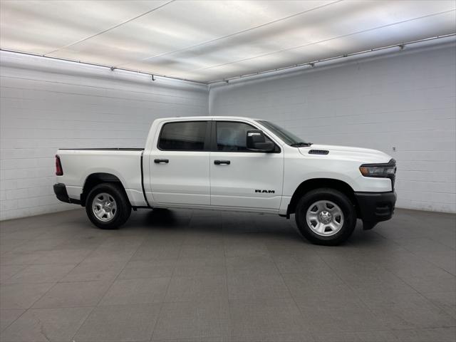 2025 RAM Ram 1500 RAM 1500 TRADESMAN CREW CAB 4X4 57 BOX