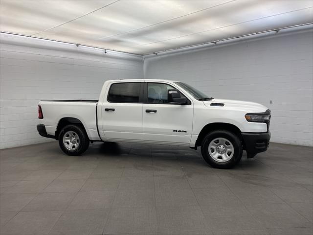 2025 RAM Ram 1500 RAM 1500 TRADESMAN CREW CAB 4X4 57 BOX