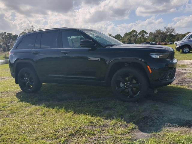 2024 Jeep Grand Cherokee GRAND CHEROKEE ALTITUDE 4X4