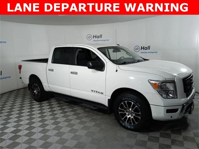 2021 Nissan TITAN Crew Cab SV 4x4