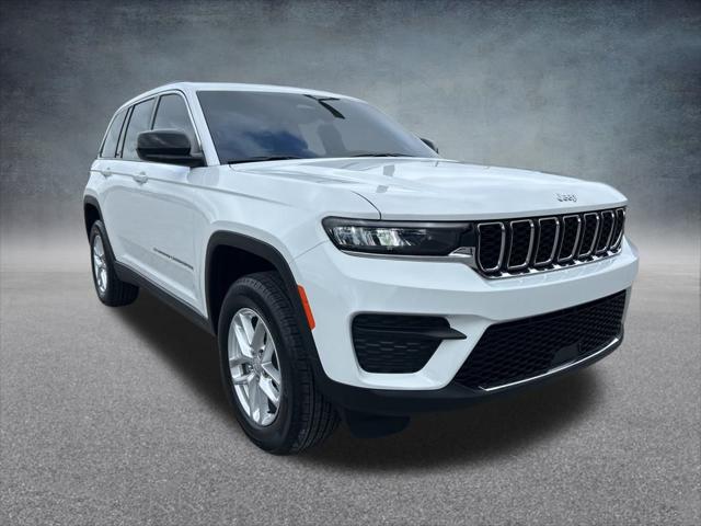 2024 Jeep Grand Cherokee Laredo X 4x2