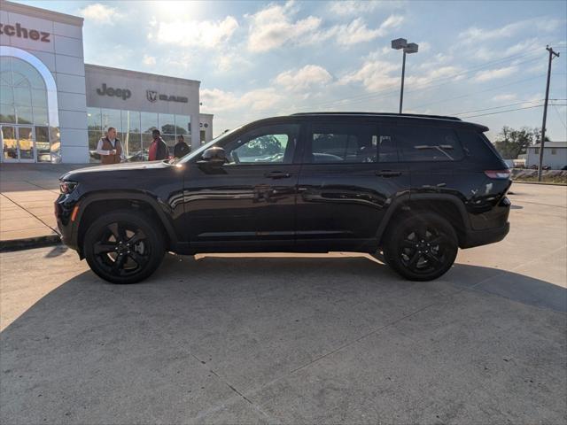 2023 Jeep Grand Cherokee L Altitude 4x2