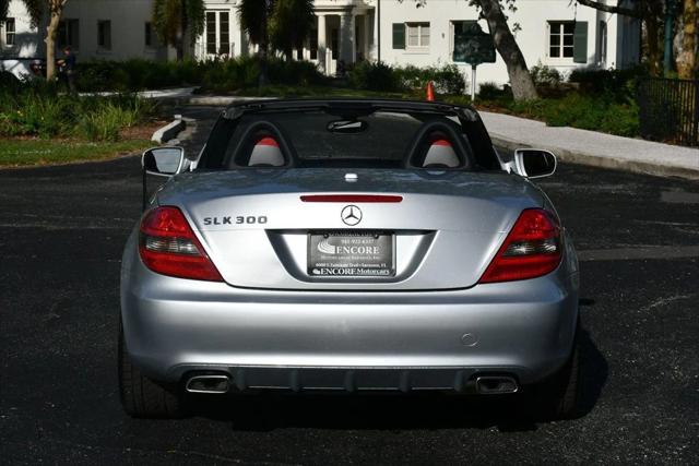 2009 Mercedes-Benz SLK SLK 300 SLK300 2 Door Roadster W/P1 and Multimedia Packages