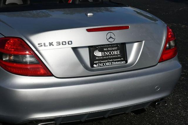 2009 Mercedes-Benz SLK SLK 300 SLK300 2 Door Roadster W/P1 and Multimedia Packages