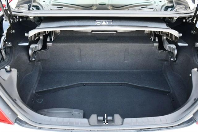 2009 Mercedes-Benz SLK SLK 300 SLK300 2 Door Roadster W/P1 and Multimedia Packages