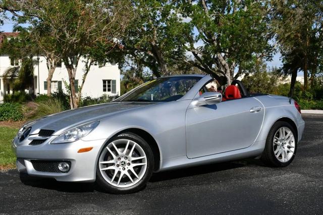 2009 Mercedes-Benz SLK SLK 300 SLK300 2 Door Roadster W/P1 and Multimedia Packages