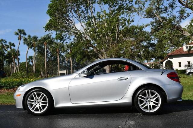 2009 Mercedes-Benz SLK SLK 300 SLK300 2 Door Roadster W/P1 and Multimedia Packages