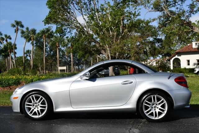 2009 Mercedes-Benz SLK SLK 300 SLK300 2 Door Roadster W/P1 and Multimedia Packages