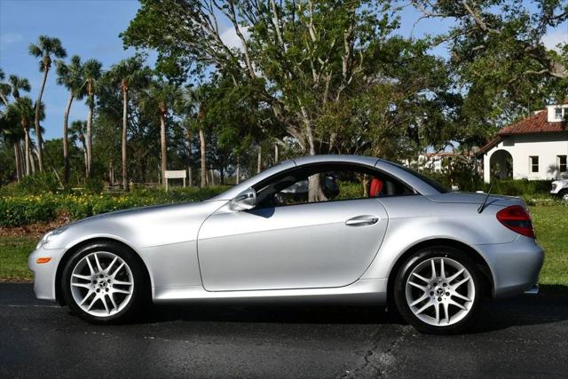 2009 Mercedes-Benz SLK SLK 300 SLK300 2 Door Roadster W/P1 and Multimedia Packages