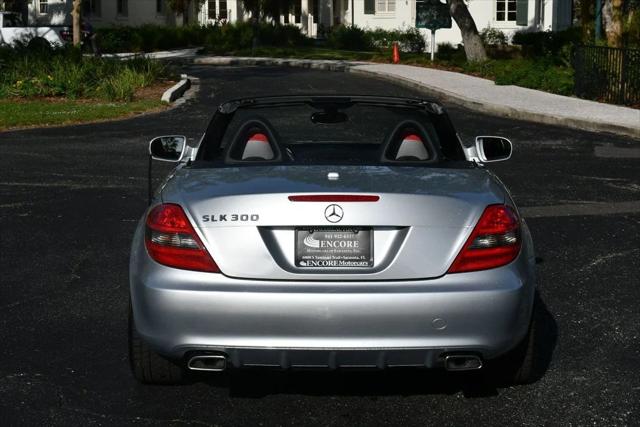 2009 Mercedes-Benz SLK SLK 300 SLK300 2 Door Roadster W/P1 and Multimedia Packages