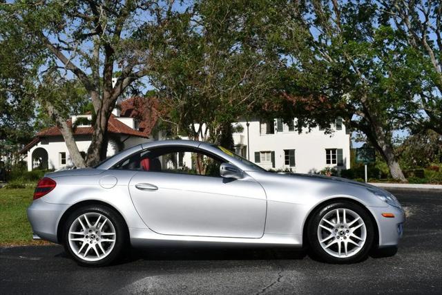 2009 Mercedes-Benz SLK SLK 300 SLK300 2 Door Roadster W/P1 and Multimedia Packages