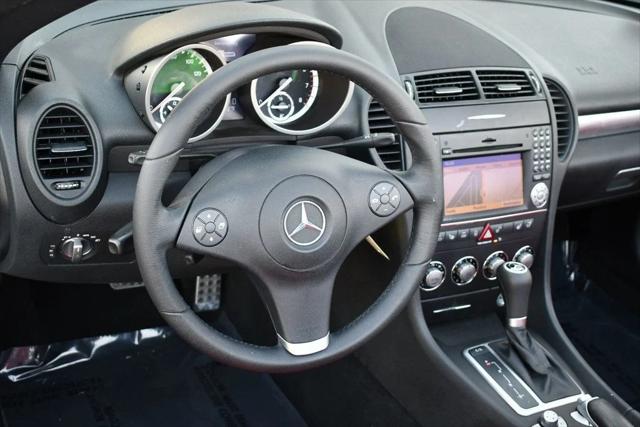 2009 Mercedes-Benz SLK SLK 300 SLK300 2 Door Roadster W/P1 and Multimedia Packages