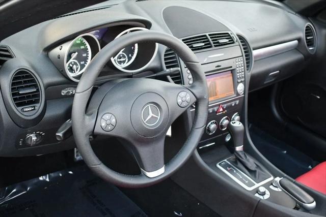 2009 Mercedes-Benz SLK SLK 300 SLK300 2 Door Roadster W/P1 and Multimedia Packages