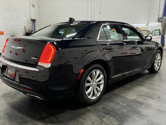 2018 Chrysler 300 Touring AWD