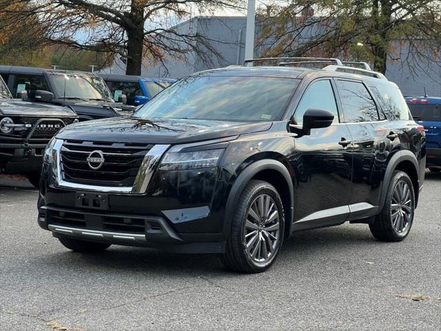 2023 Nissan Pathfinder SL 4WD
