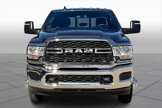 2024 RAM Ram 3500 RAM 3500 TRADESMAN CREW CAB 4X4 8 BOX