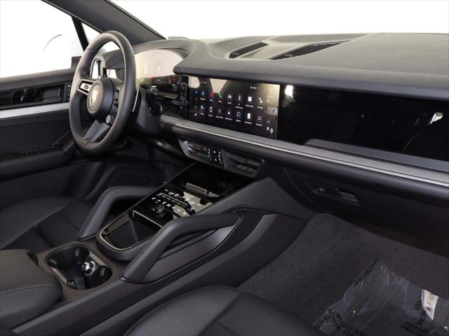 2024 Porsche Cayenne Unknown