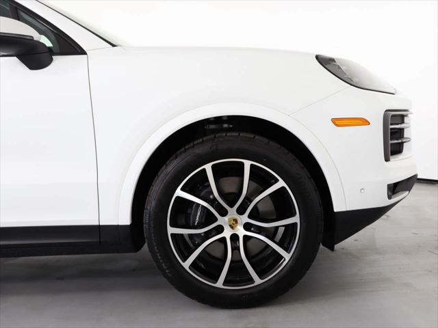 2024 Porsche Cayenne Unknown