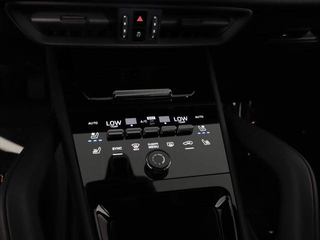2024 Porsche Cayenne Unknown
