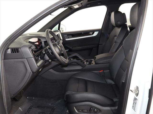 2024 Porsche Cayenne Unknown