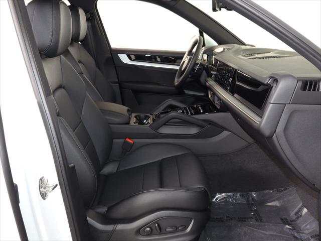 2024 Porsche Cayenne Unknown