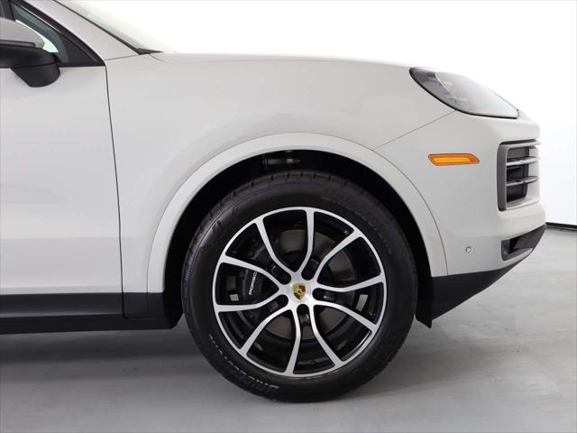 2024 Porsche Cayenne Unknown