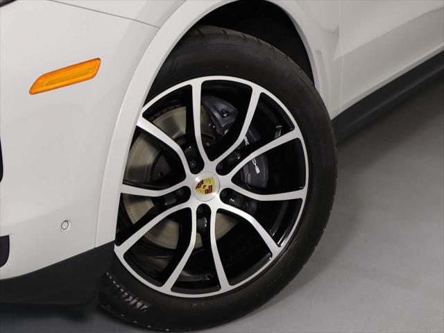 2024 Porsche Cayenne Unknown