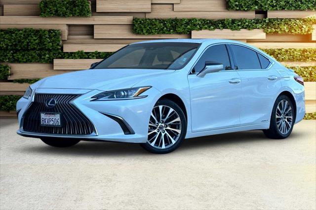 2019 Lexus ES 300h