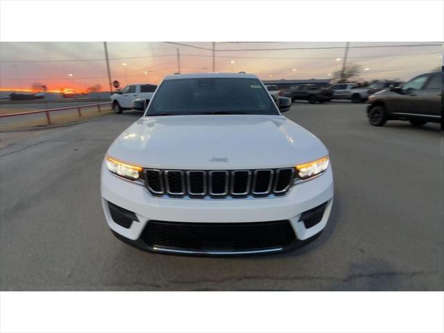 2025 Jeep Grand Cherokee GRAND CHEROKEE LAREDO X 4X2