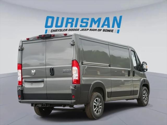 2025 Ram ProMaster Cargo Van SLT Low Roof 136" WB