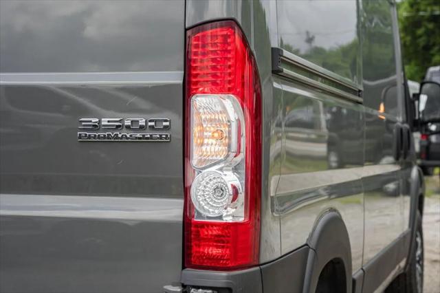 2025 Ram ProMaster Cargo Van SLT Low Roof 136" WB