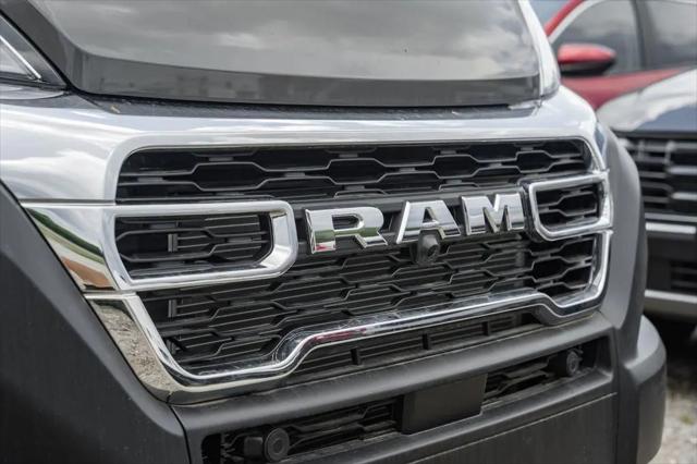2025 Ram ProMaster Cargo Van SLT Low Roof 136" WB