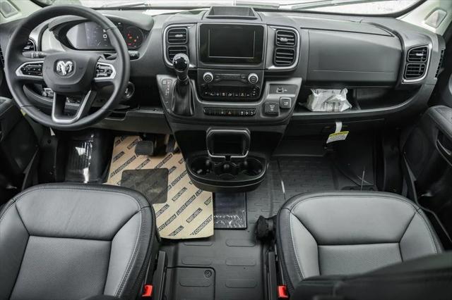 2025 Ram ProMaster Cargo Van SLT Low Roof 136" WB