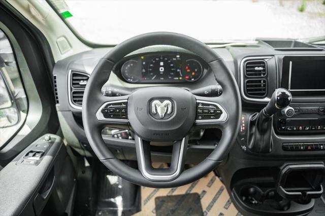 2025 Ram ProMaster Cargo Van SLT Low Roof 136" WB