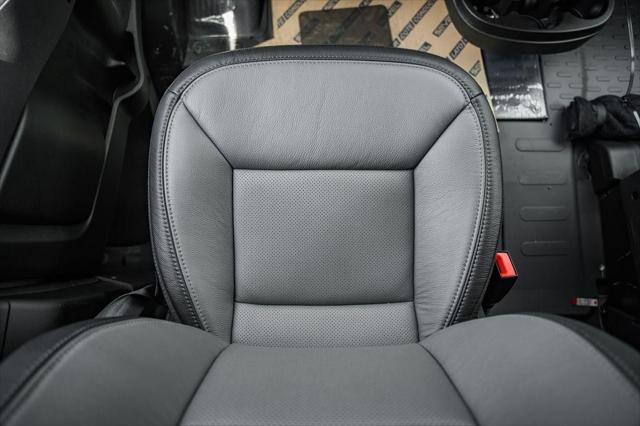 2025 Ram ProMaster Cargo Van SLT Low Roof 136" WB
