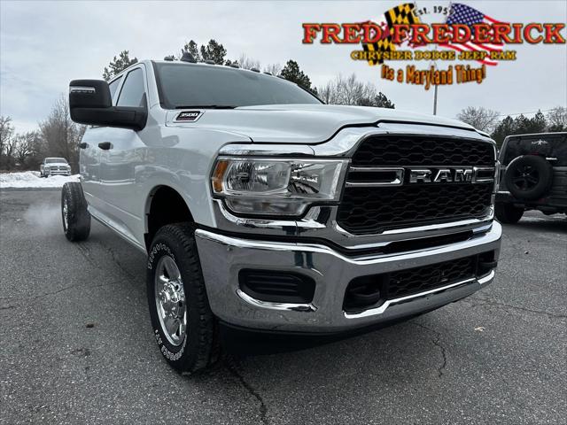 2024 RAM Ram 3500 RAM 3500 TRADESMAN CREW CAB 4X4 8 BOX