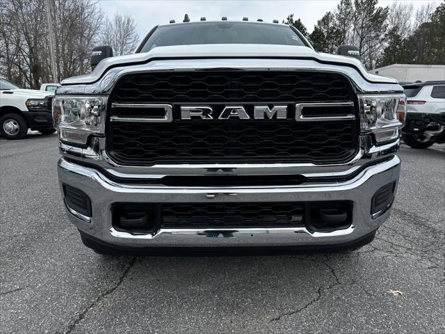 2024 RAM Ram 3500 RAM 3500 TRADESMAN CREW CAB 4X4 8 BOX