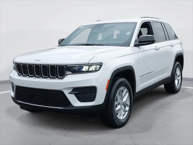 2025 Jeep Grand Cherokee GRAND CHEROKEE LAREDO X 4X2