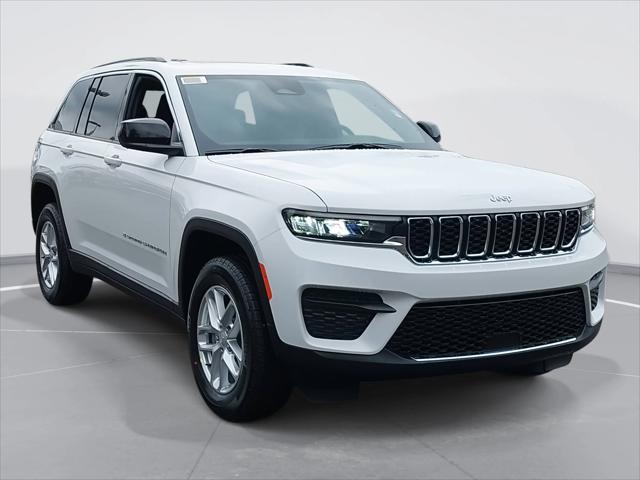 2025 Jeep Grand Cherokee GRAND CHEROKEE LAREDO X 4X2