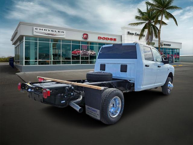 2024 RAM Ram 3500 Chassis Cab RAM 3500 TRADESMAN CREW CAB CHASSIS 4X4 60 CA