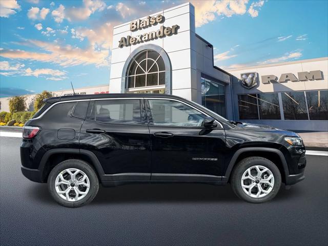 2025 Jeep Compass COMPASS SPORT 4X4