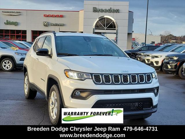 2025 Jeep Compass COMPASS LATITUDE 4X4