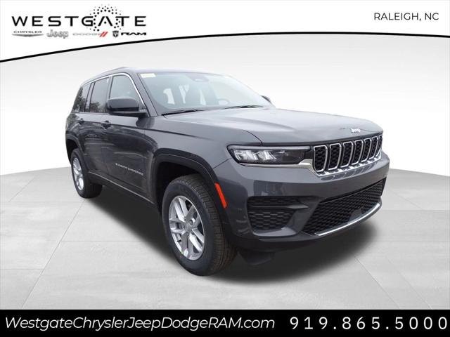 2025 Jeep Grand Cherokee GRAND CHEROKEE LAREDO X 4X4