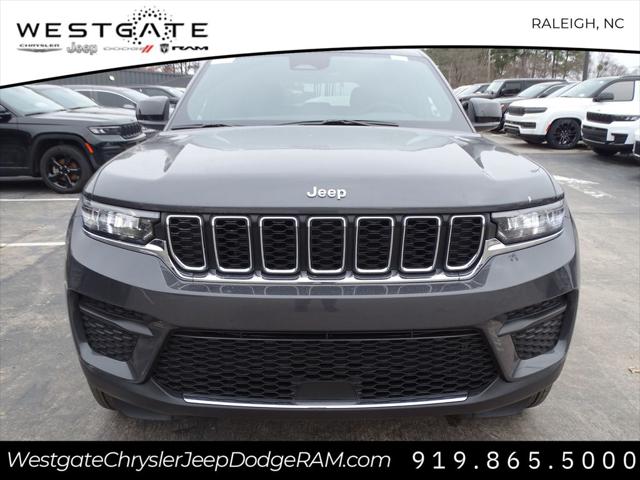 2025 Jeep Grand Cherokee GRAND CHEROKEE LAREDO X 4X4