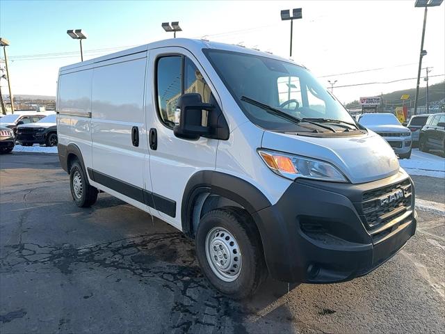 2025 RAM Ram ProMaster RAM PROMASTER 3500 TRADESMAN CARGO VAN LOW ROOF 136 WB