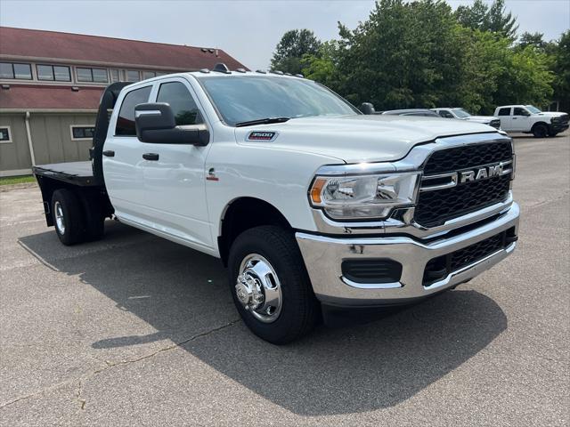 2024 RAM Ram 3500 Chassis Cab RAM 3500 TRADESMAN CREW CAB CHASSIS 4X4 60 CA