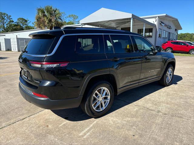 2023 Jeep Grand Cherokee L Laredo 4x4